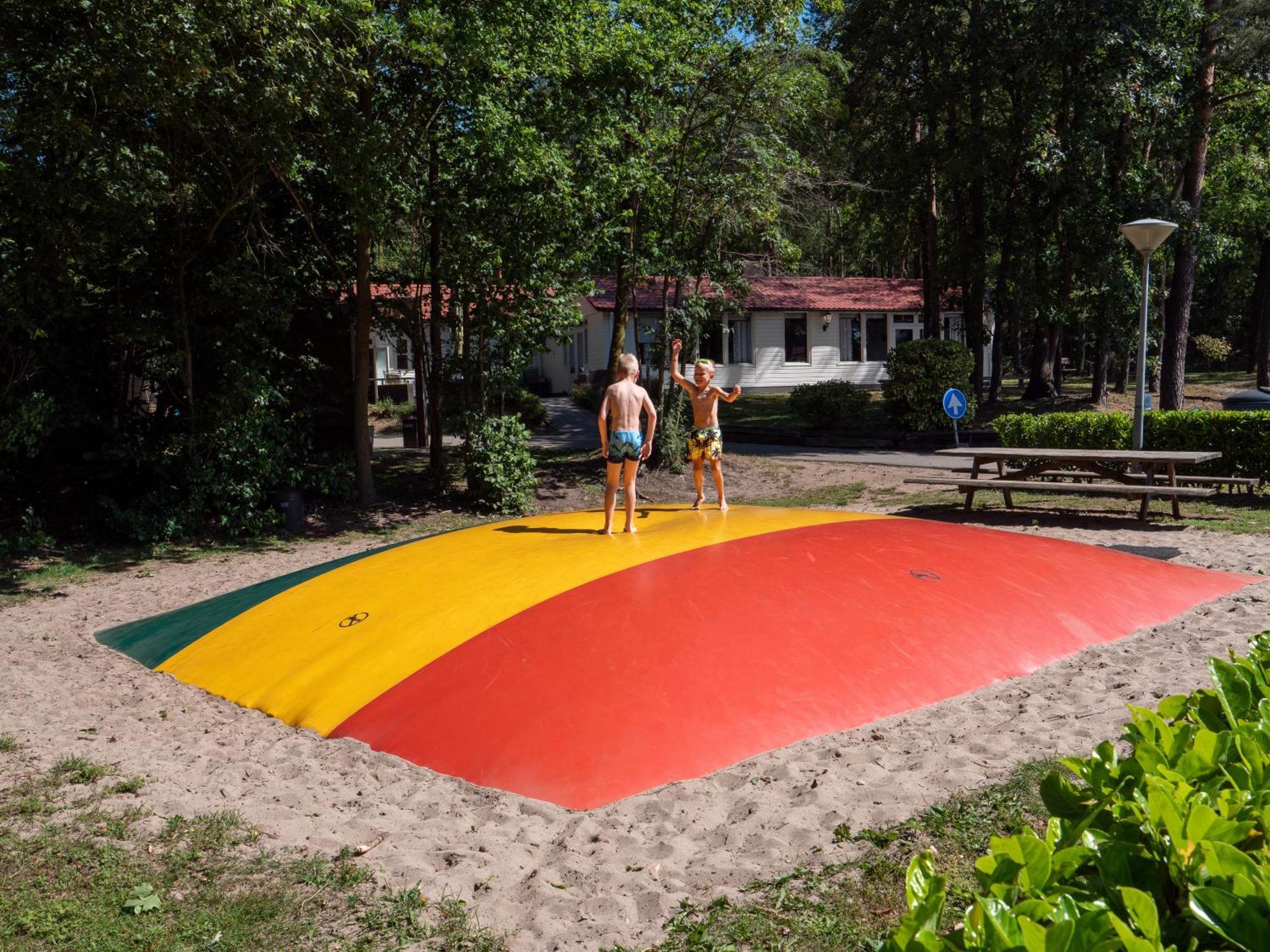 Recreatiepark De Wrange Hotel Doetinchem Bagian luar foto