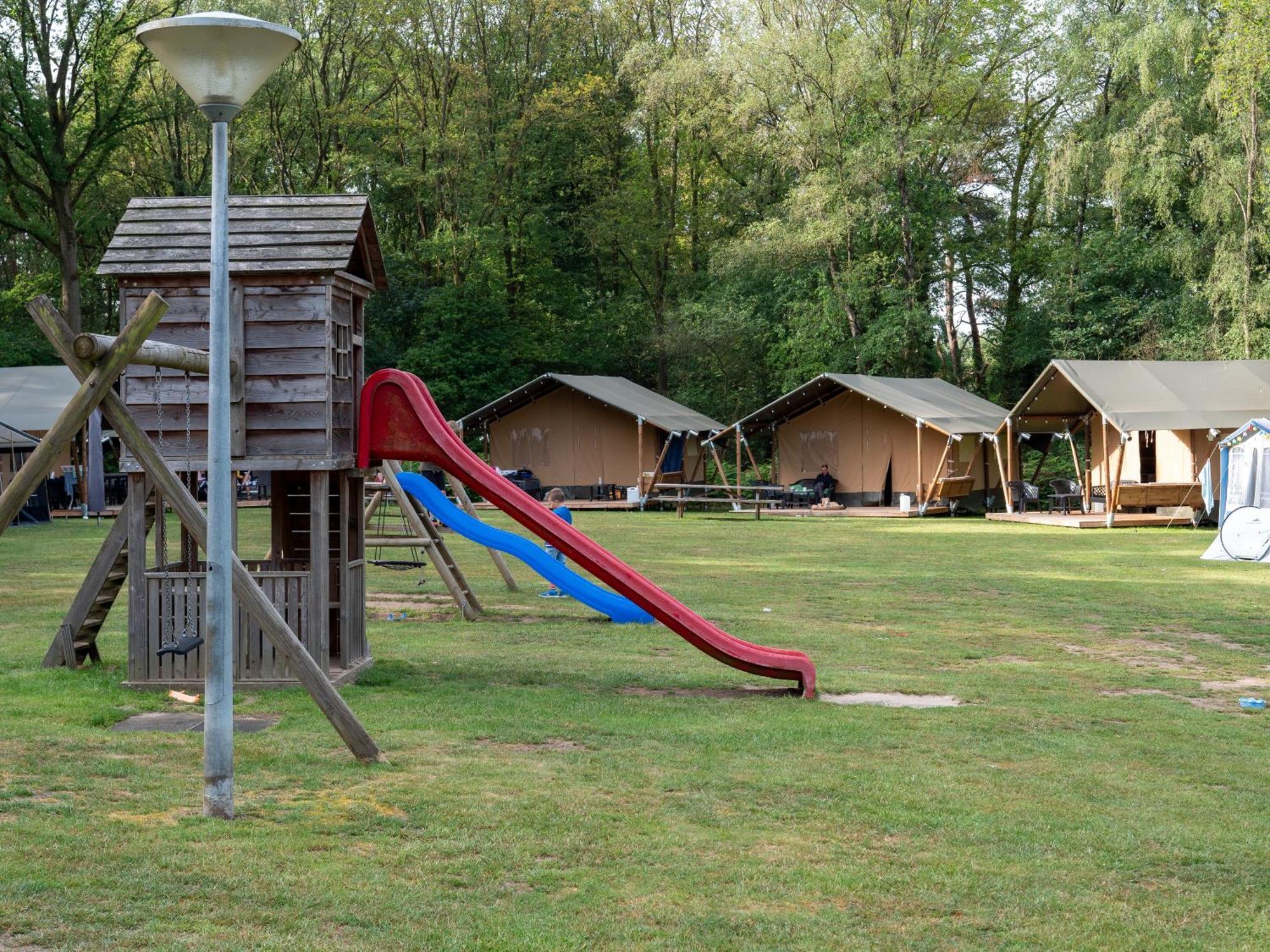 Recreatiepark De Wrange Hotel Doetinchem Bagian luar foto